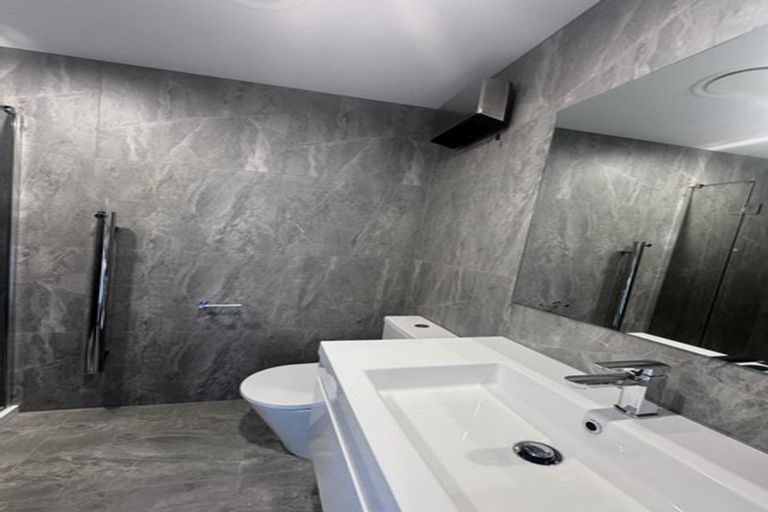 Photo of property in 100 Peterborough Street, Christchurch Central, Christchurch, 8013