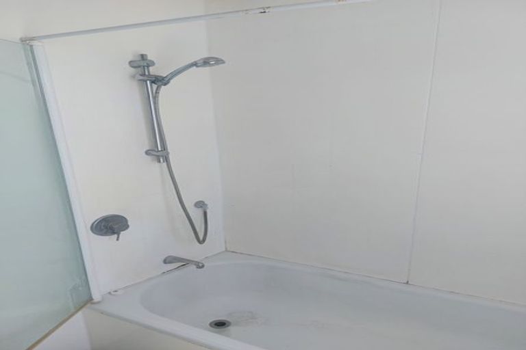 Photo of property in 16 Park Road, Miramar, Wellington, 6022