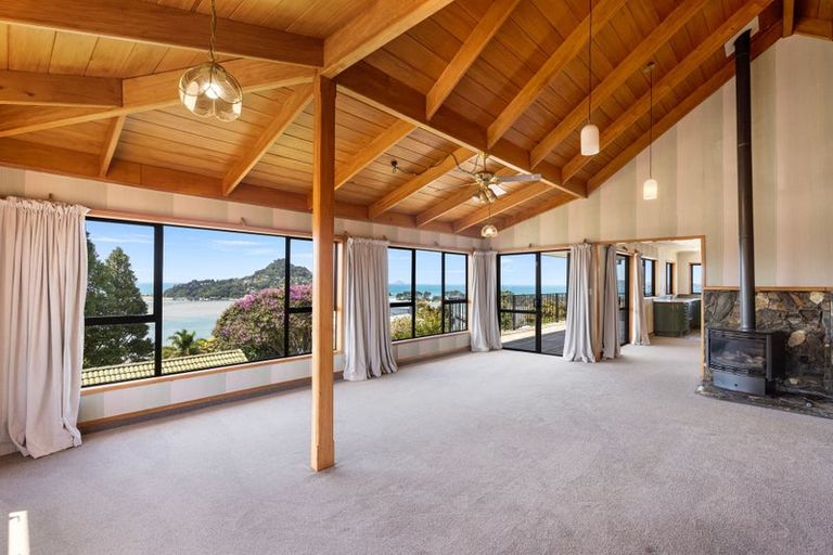 Photo of property in 8 Tairua Heights, Tairua, 3508