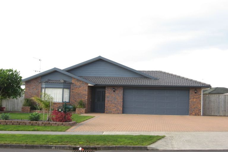 Photo of property in 36 Glenross Drive, Wattle Downs, Auckland, 2103