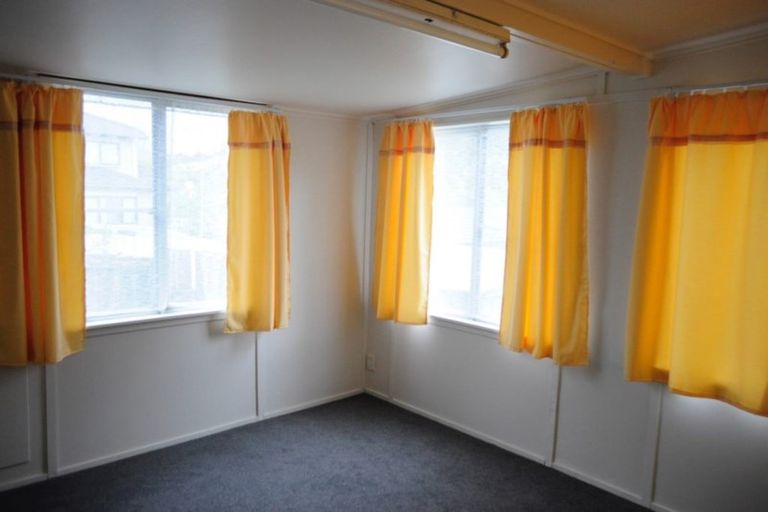 Photo of property in 692 Beach Road, Browns Bay, Auckland, 0630