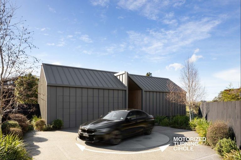 Photo of property in 19 Minchin Crescent, St Andrews, Hamilton, 3200