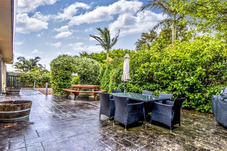 Photo of property in 5 Ruze Vida Drive, Massey, Auckland, 0614