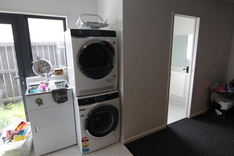 Photo of property in 5b Rimu Road, Mangere Bridge, Auckland, 2022