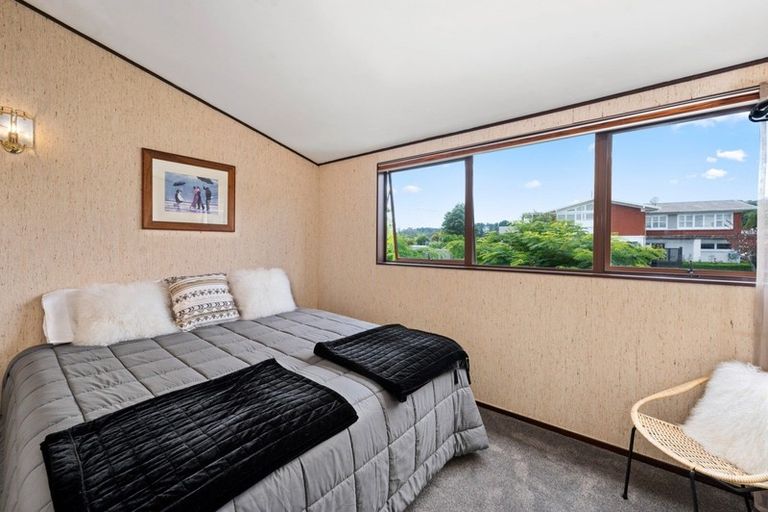 Photo of property in 2 Exeter Place, Tihiotonga, Rotorua, 3015