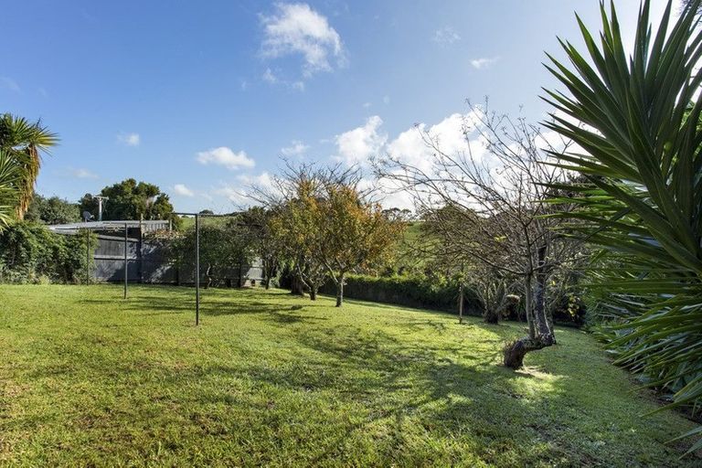 Photo of property in 51 James Mcleod Road, Shelly Beach, Helensville, 0874