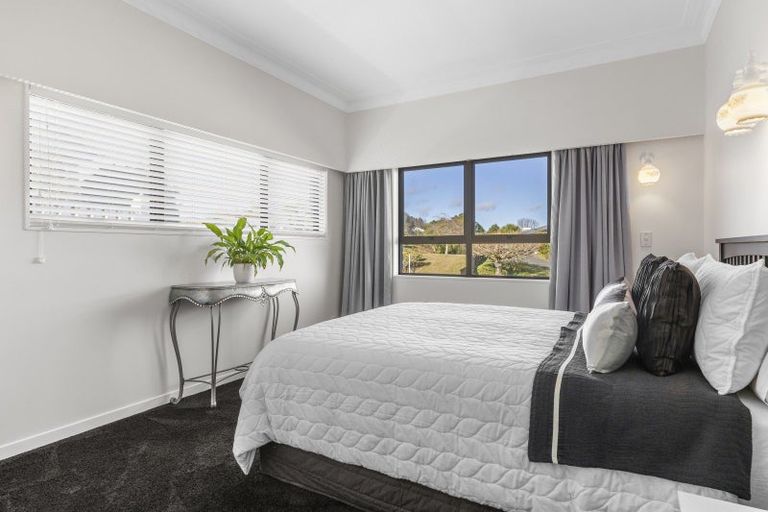 Photo of property in 62 Harvey Street, Waipahihi, Taupo, 3330