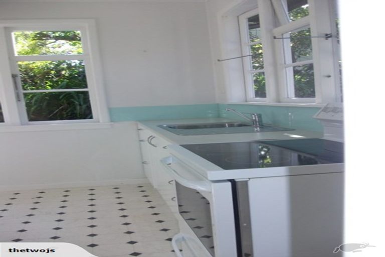 Photo of property in 13 Ames Street, Paekakariki, 5034