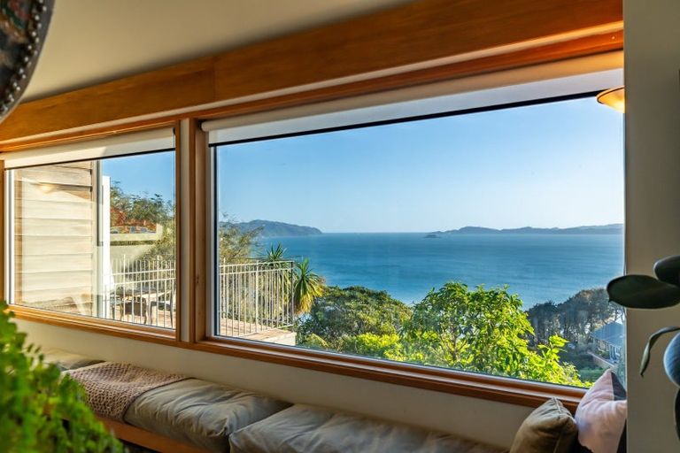 Photo of property in 28 Ngaumatau Road, Point Howard, Lower Hutt, 5013