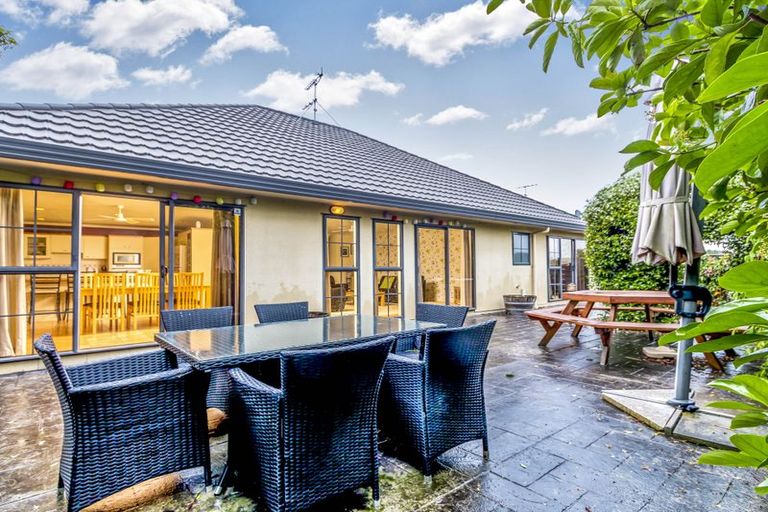 Photo of property in 5 Ruze Vida Drive, Massey, Auckland, 0614