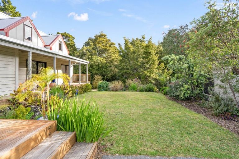 Photo of property in 5 Tieke Place, Horahora, Whangarei, 0110