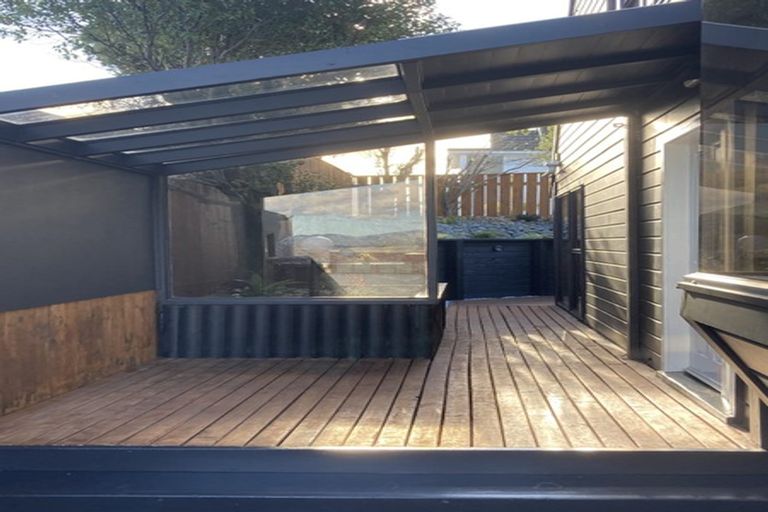 Photo of property in 13 Cobar Close, Maupuia, Wellington, 6022