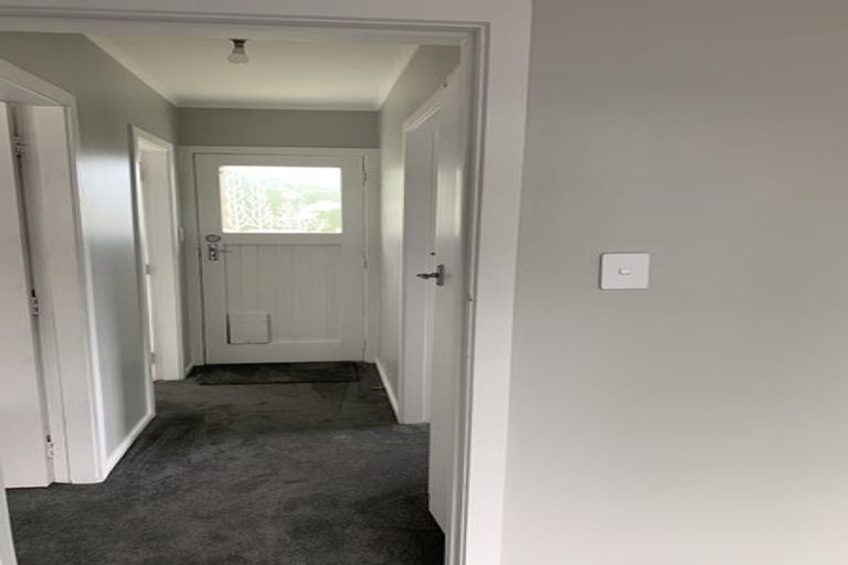 Photo of property in 74 Montreal Grove, Kingston, Wellington, 6021