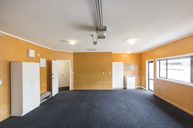 Photo of property in 6 Manhattan Court, Kelvin Grove, Palmerston North, 4414
