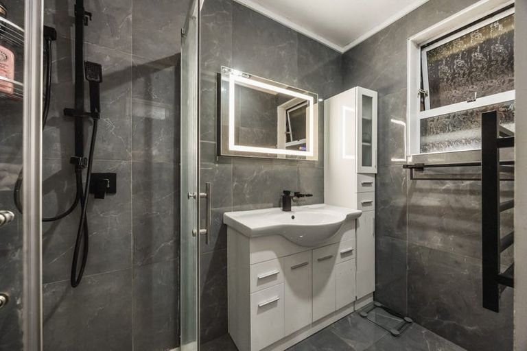 Photo of property in 417 Great South Road, Opaheke, Papakura, 2113