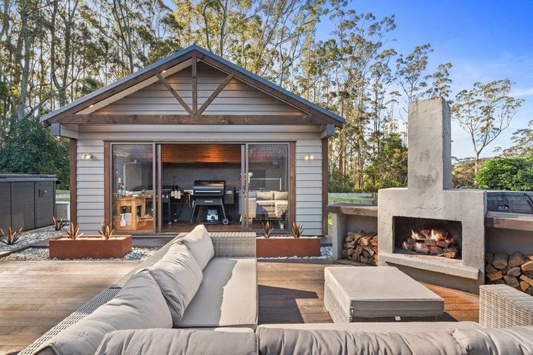 Photo of property in 20 Maddies Road, Kaukapakapa, 0873