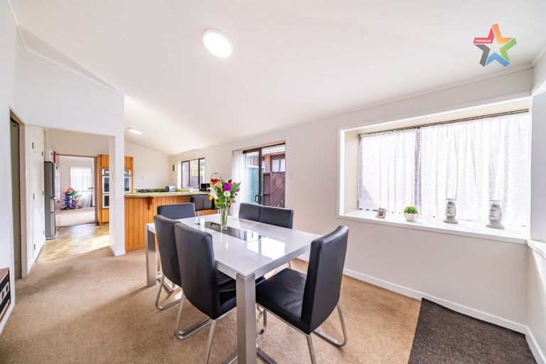 Photo of property in 19 Mcenroe Grove, Naenae, Lower Hutt, 5011