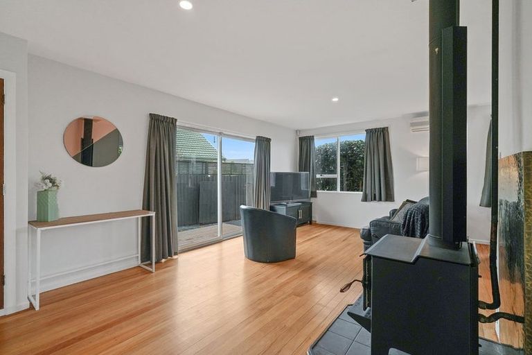 Photo of property in 9 Ruakaka Street, Hornby, Christchurch, 8042