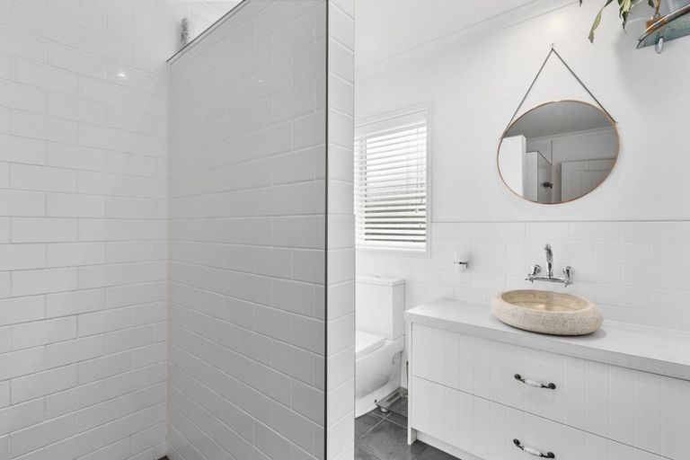 Photo of property in 21 Broadwater Close, Pyes Pa, Tauranga, 3112