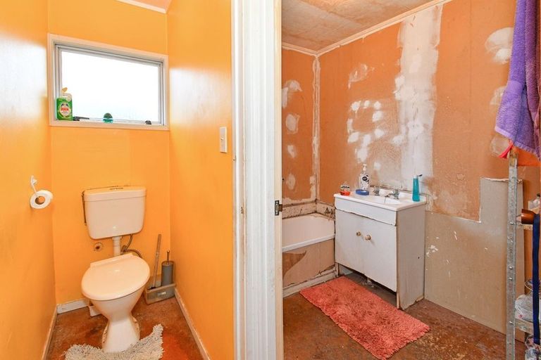 Photo of property in 87 Redcrest Avenue, Red Hill, Papakura, 2110