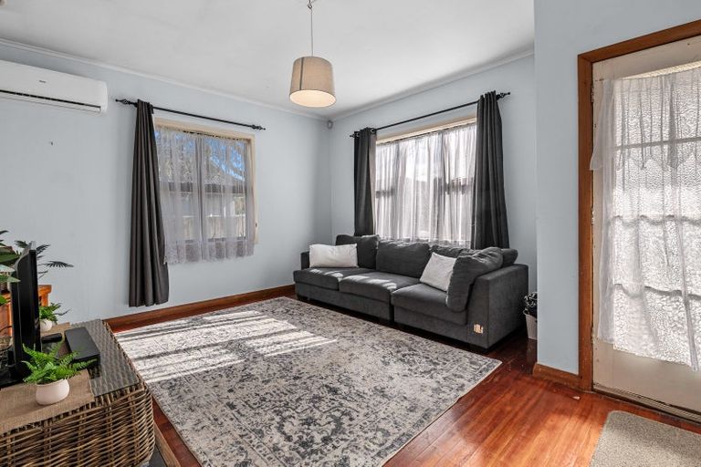 Photo of property in 18 Corlett Street, Utuhina, Rotorua, 3015