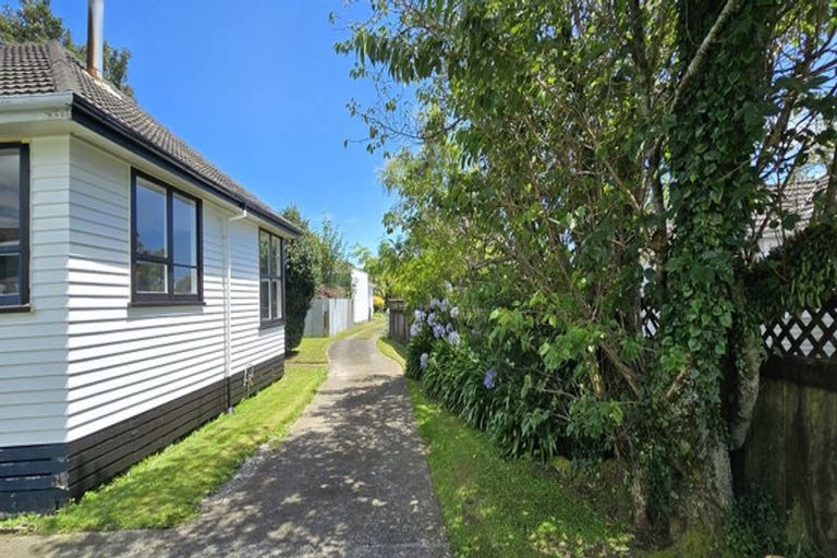 Photo of property in 7 Konini Street, Inglewood, 4330