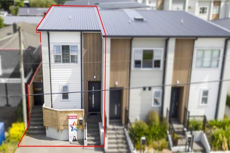 Photo of property in 1115a High Street, Taita, Lower Hutt, 5011