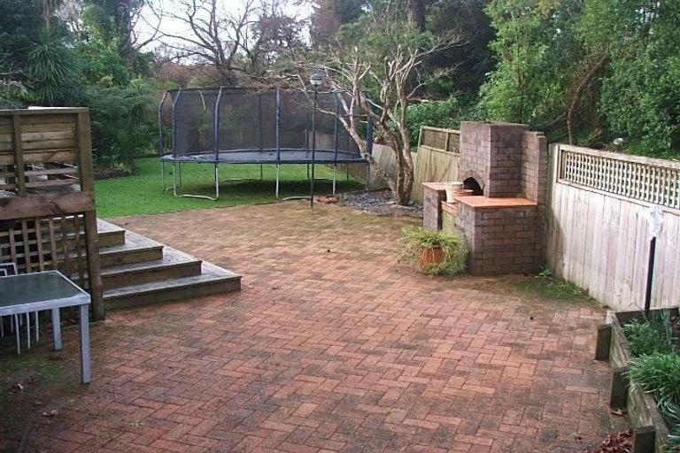 Photo of property in 2/24 John Gill Road, Shelly Park, Auckland, 2014