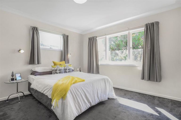 Photo of property in 1/60 Racecourse Road, Waiuku, 2123