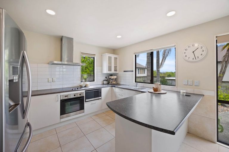 Photo of property in 34a Bleakhouse Road, Howick, Auckland, 2014