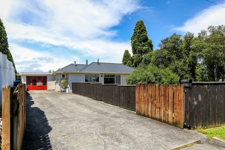 Photo of property in 10 Junction Street, Welbourn, New Plymouth, 4310