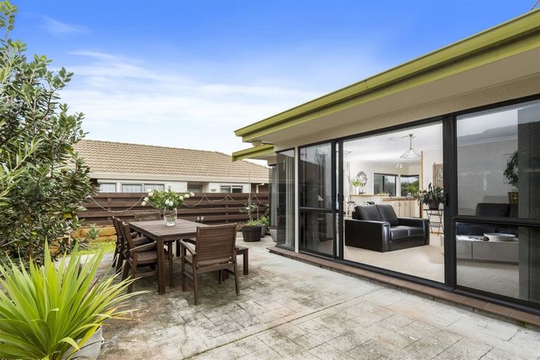 Photo of property in 16a Ngamotu Place, Mount Maunganui, 3116