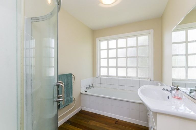 Photo of property in 9 Elliott Street, Johnsonville, Wellington, 6037