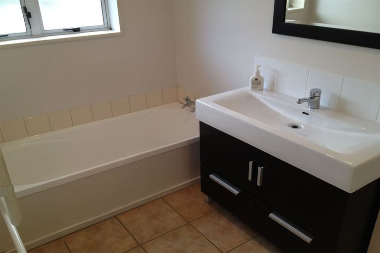 Photo of property in 43 Forfar Street, St Albans, Christchurch, 8014