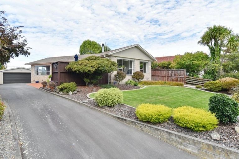 Photo of property in 24 Jenkins Avenue, Redwood, Christchurch, 8051