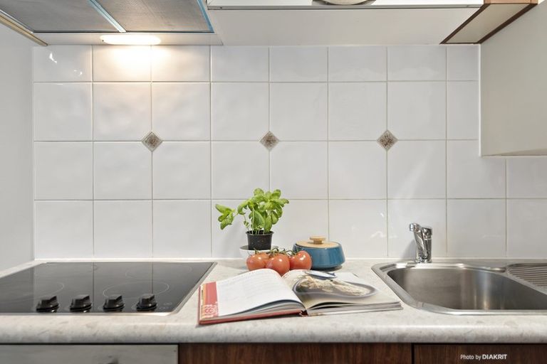 Photo of property in Atrium Towers, 2b/154 The Terrace, Wellington Central, Wellington, 6011