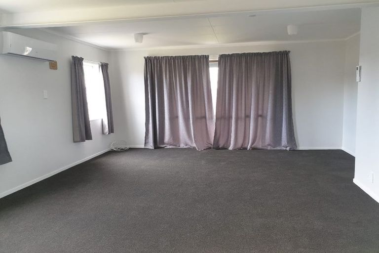 Photo of property in 34a Titoki Street, Castlecliff, Whanganui, 4501