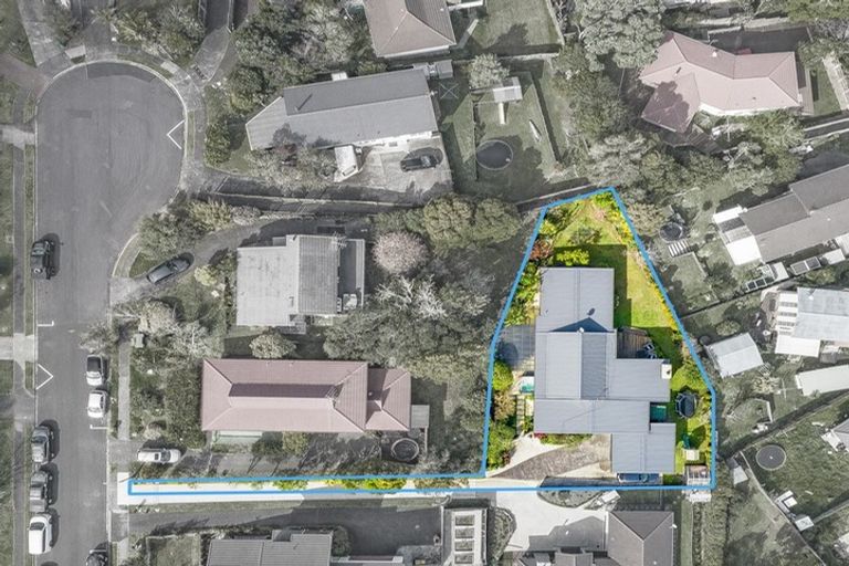 Photo of property in 21 Montclair Rise, Browns Bay, Auckland, 0630