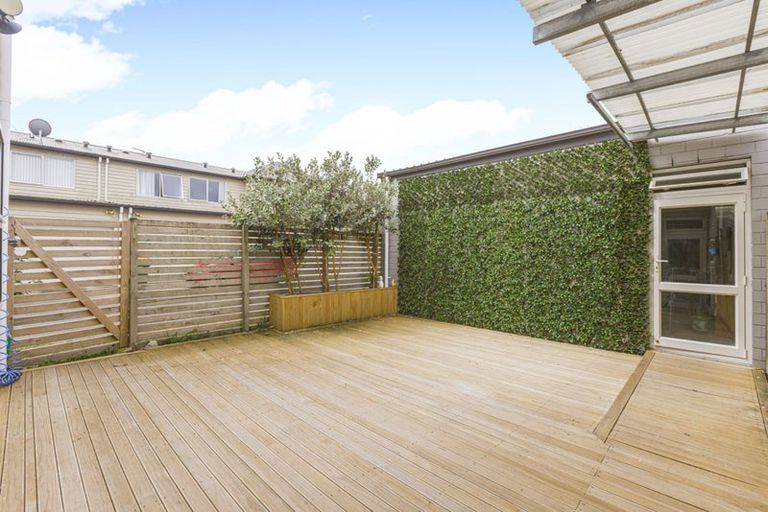 Photo of property in 31 Hakawai Avenue, Takanini, 2112