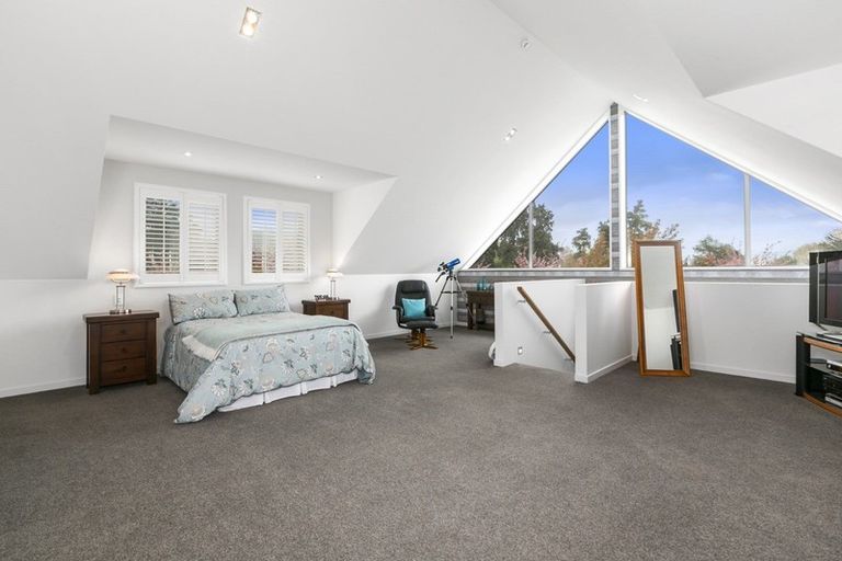 Photo of property in 66 Wingatui Road, Mosgiel, 9024