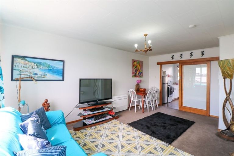 Photo of property in 2/82 Arthur Street, Seaview, Timaru, 7910
