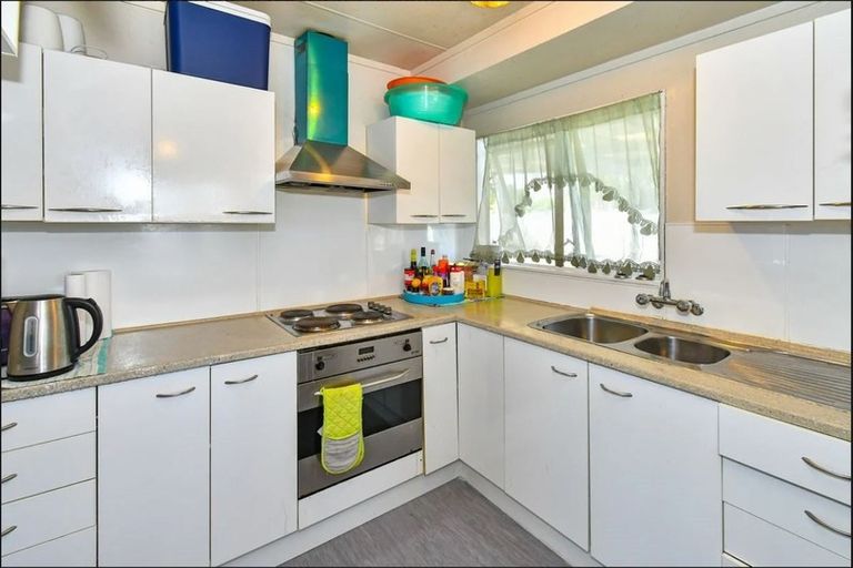 Photo of property in 13 Dunstan Place, Otara, Auckland, 2023