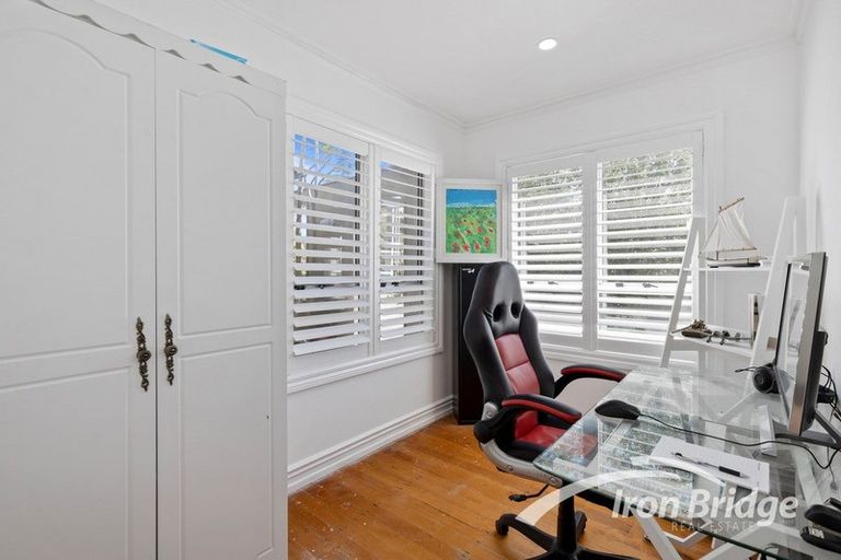 Photo of property in 31 Lancaster Road, Beach Haven, Auckland, 0626