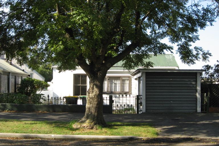 Photo of property in 24 Memorial Avenue, Parkside, Timaru, 7910