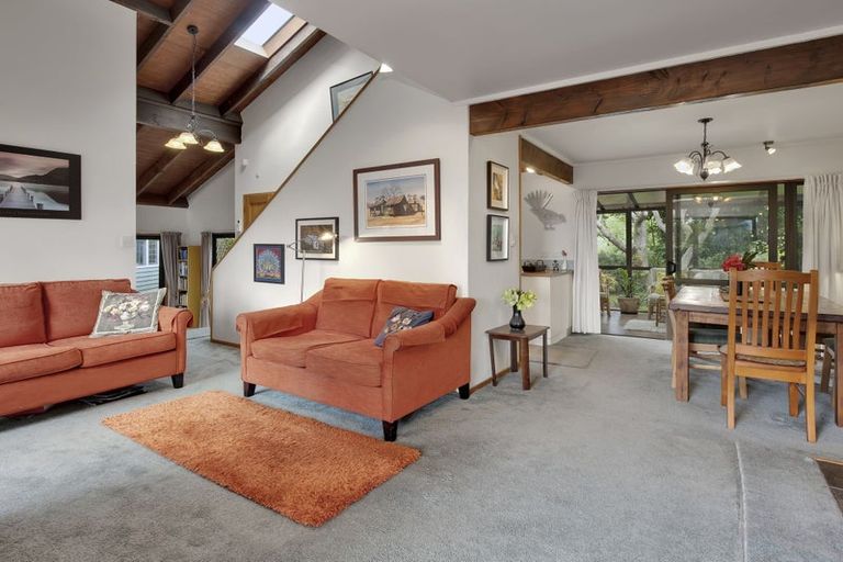 Photo of property in 17 Sunny Glen, Waikanae, 5036