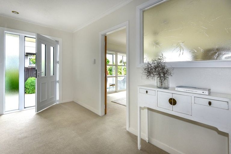 Photo of property in 15 Birkenhead Street, Avonhead, Christchurch, 8042