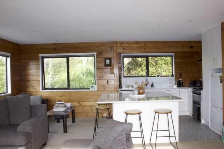 Photo of property in 47 Stillwater Crescent, Stillwater, Silverdale, 0993