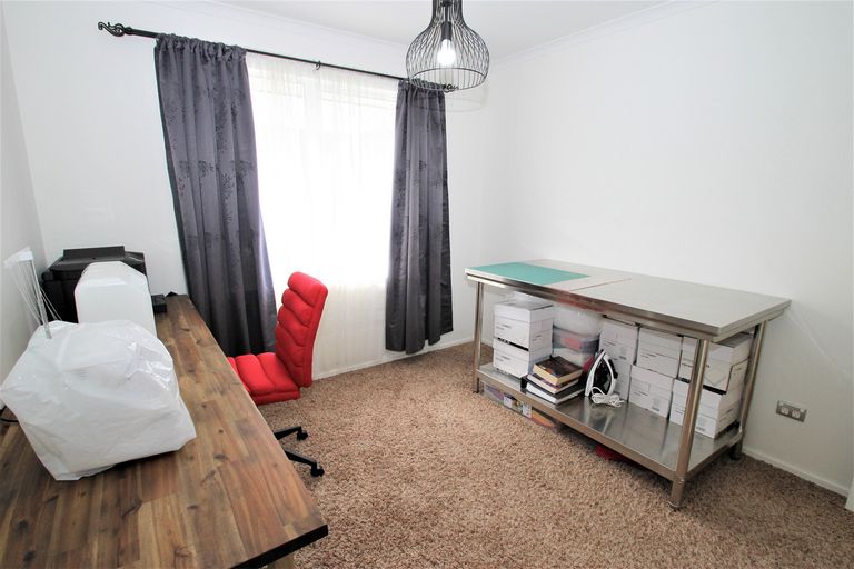 Photo of property in 23 Showgate Crescent, Mosgiel, 9024