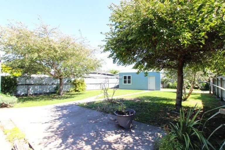 Photo of property in 1112 Caroline Road, Mayfair, Hastings, 4122