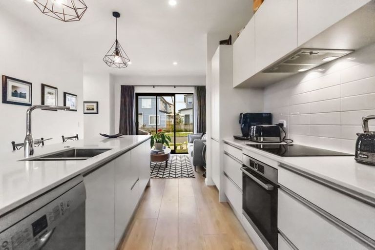 Photo of property in 7 Dorricott Avenue, Hobsonville, Auckland, 0616